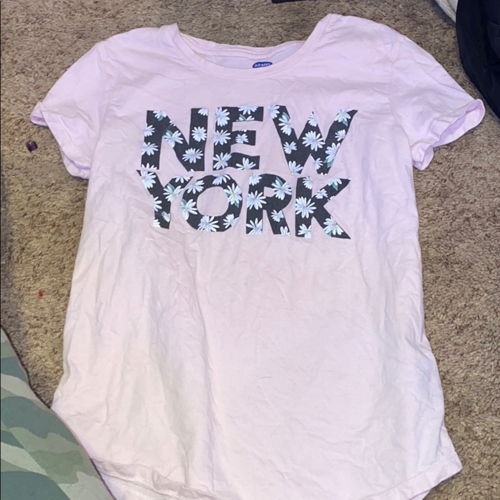 old navy tee
